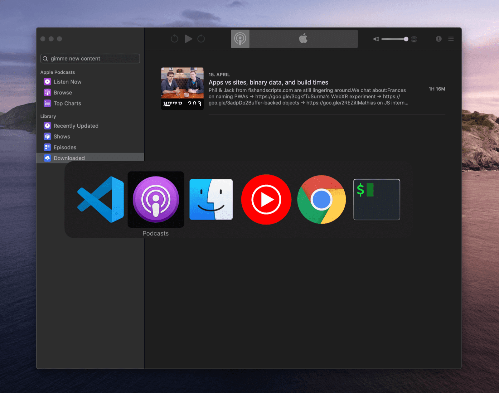 Pengalih tugas macOS dengan sejumlah ikon aplikasi yang dapat dipilih, salah satunya adalah aplikasi Podcast.