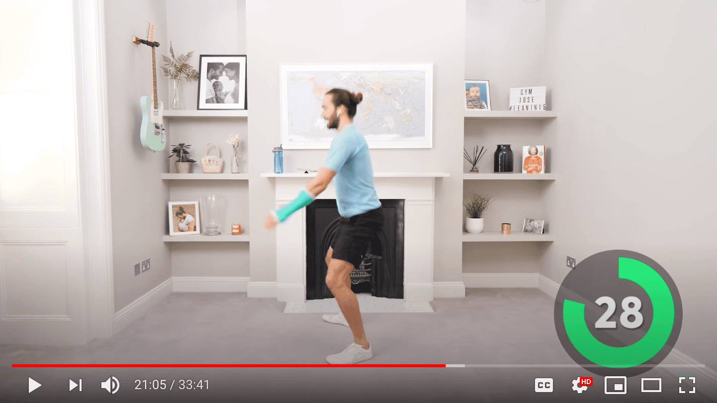 جلسه آنلاین تمرین HIIT با تایمر سبز با شدت بالا.