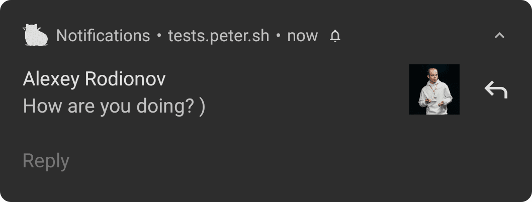 התראה ב-Android עם לחצן פעולה של מענה.